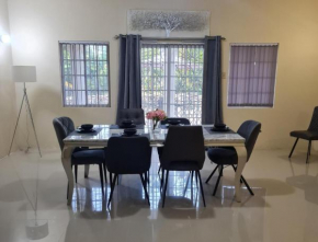 Tropical Paradise Sea View Villa in Ocho Rios